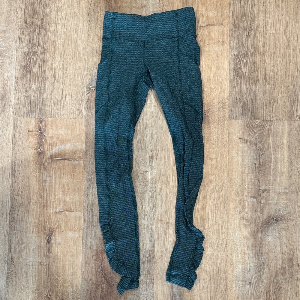 Lululemon leggings size 0 green